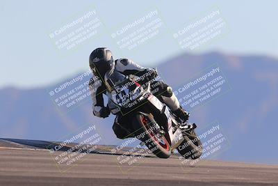media/Nov-06-2023-Moto Forza (Mon) [[ce023d0744]]/3-Intermediate Group/Session 5 (Turn 9)/
